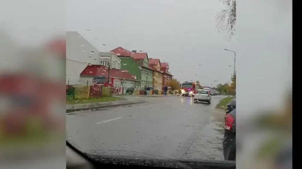 Ewakuacja w szkole w Sadlinkach