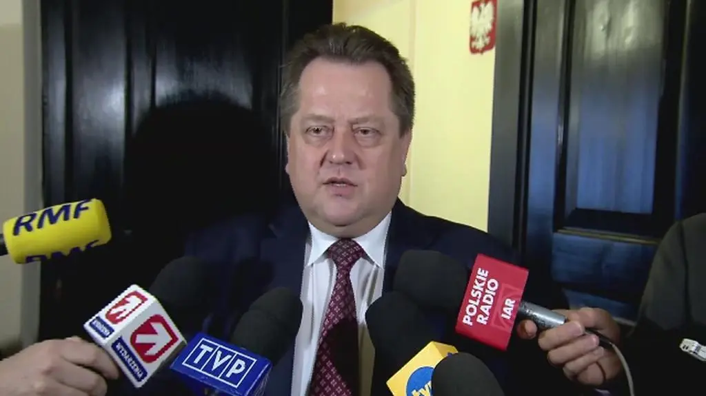 Czy błędy poprzedników nie obciążają następców? Wiceszef MSWiA odpowiada