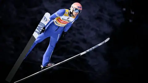 Dwóch Polaków na podium w Engelbergu. Ulegli tylko rewelacyjnemu Słoweńcowi