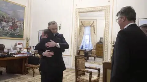 DUDA KAMINSKI PRZYTULANKI