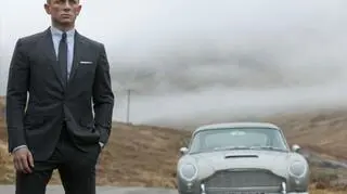 Daniel Craig