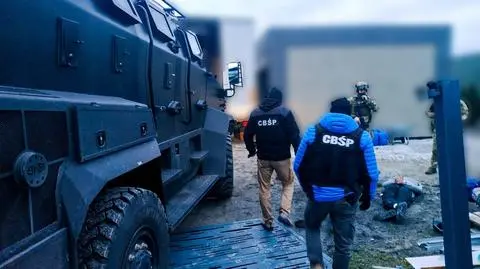 Jechali z Niemiec, ciężarówka była pełna rowerów. Policja zatrzymała siedem osób