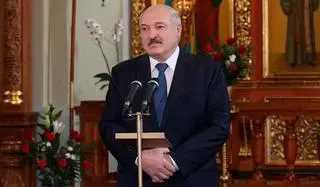 Aktualnie czytasz: "Trudno jest być samemu. Podjąłem jednak decyzję, że nie powinniśmy się zamykać"