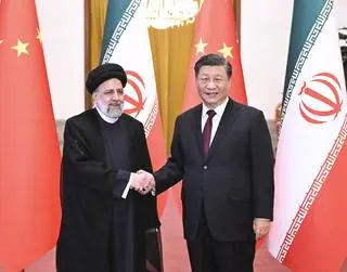 Xi Jinping spotkał się z prezydentem Iranu Ebrahimem Raisim 