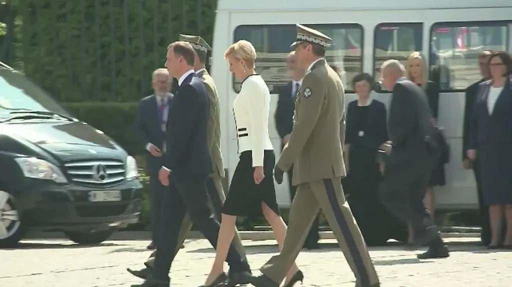 Przejazd Andrzeja Dudy do Pałacu Prezydenckiego