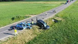 W miejscowości Czajki na Podlasiu doszło do zderzenia samochodu policyjnego z samochodem cywilnym