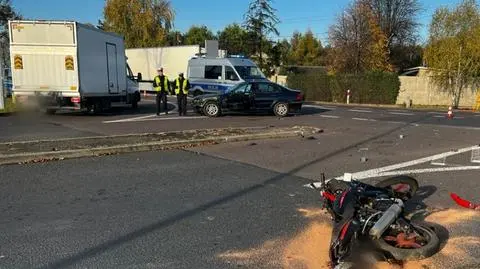 Nie ustąpił pierwszeństwa, zderzył się z motocyklistą. Jedna osoba ranna