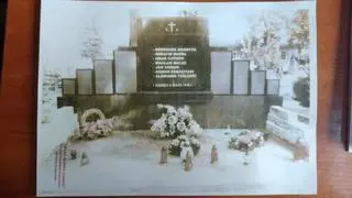 Na poprzedniej tablicy była tylko informacja, że zginęli 8 maja 1946 roku 