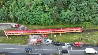 Zderzenie pociągu z samochodem, nie żyją dwie osoby