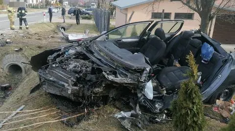 27-latek wypadł z drogi i uderzył w betonowy przepust 