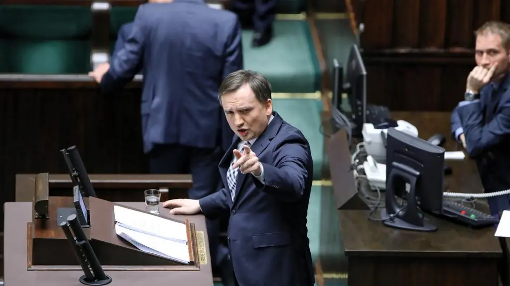 Sterta kłamstw i manipulacji