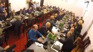 Kropiwnicki: żądamy pełnych wyjaśnień i zgody na pytania posłów