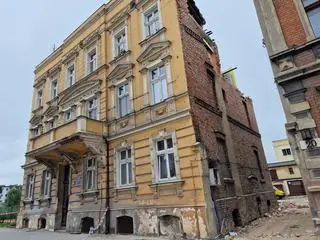 Kamienica w Inowrocławiu po wybuchu gazu