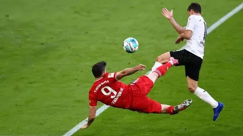 "Gol marzenie". Niemcy zachwyceni Lewandowskim i "imprezą" Bayernu