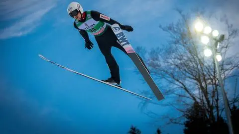 Piotr Żyła trzeci w Engelbergu. Norweg znów odleciał konkurencji