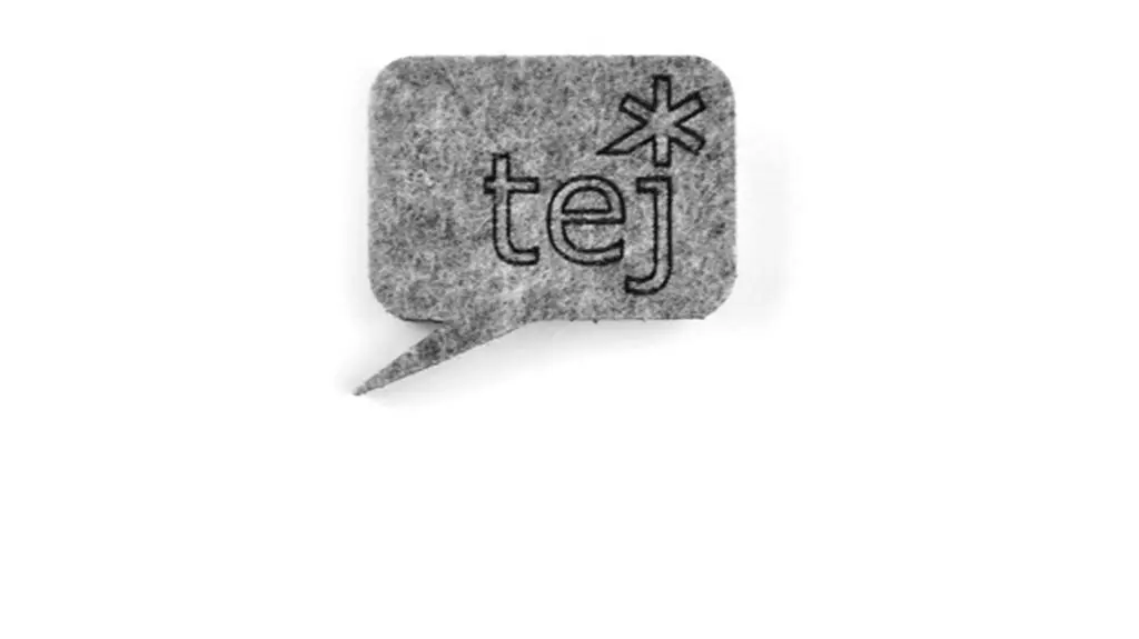 Broszka “tej”