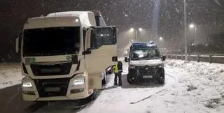 Ciężarówka zatrzymana do kontroli na terenie Rzeszowa przez patrol podkarpackiej Inspekcji