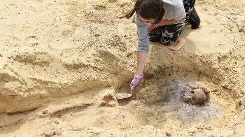 Archeolodzy badają cmentarz z XVII wieku