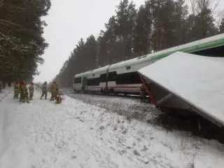 Samochód został rozpołowiony 