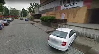 Parking przy pl. Hirszfelda