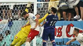 Szczęsny w starciu z Messim