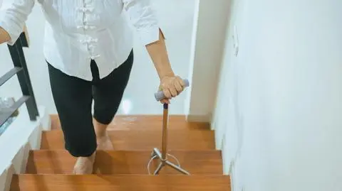 "Schody po przebytym COVID-19 to prawdziwe wyzwanie". Jak wrócić do formy po chorobie
