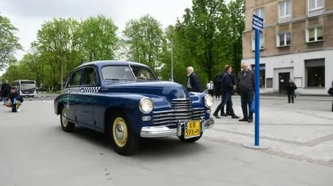 MPK Kraków wyremontowało miejską taksówkę Warszawa M20