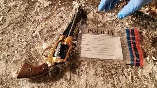 Broń z której 40-latek strzelał do policjantów