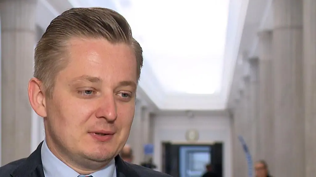 Wszystko jest obmyślone tak żeby pozbyć się w Polsce trójpodziału władzy