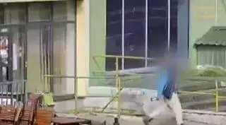 41-latek kupił 13-ltkowi alkohol, odpowie za rozpijanie małoletniego