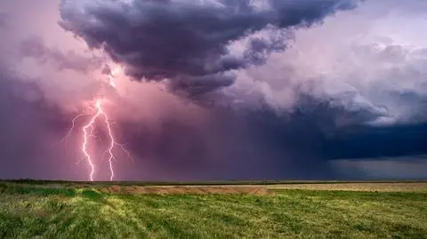 Pogoda na dziś: poniedziałek pod znakiem burz, do 27 stopni