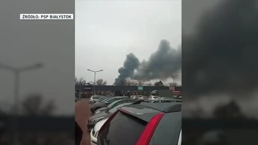 Pożar hali sportowej w Białymstoku