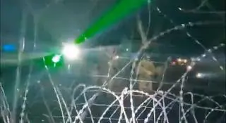 Polskich funcjonraiuszy oślepiały lasery oraz światła stroboskopowe