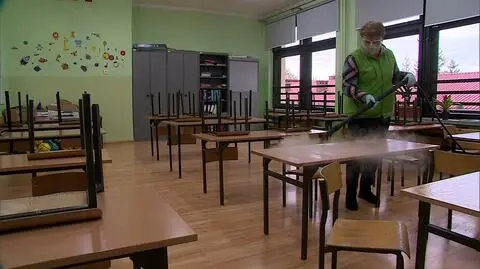 Uczennica zakażona koronawirusem. "Zajęcia w tej klasie zostały zawieszone"