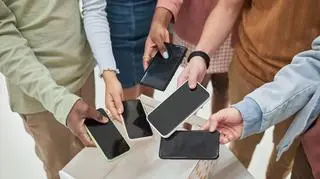 Czy zakaz korzystania z telefonów komórkowych w szkołach to dobry pomysł?