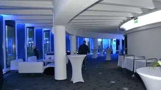 Bankiet odbywał się na ósmym pietrze