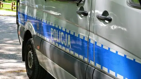 "Usiłował pozbawić wolności poprzez umieszczenie w bagażniku". Odpowie za próbę porwania dziecka