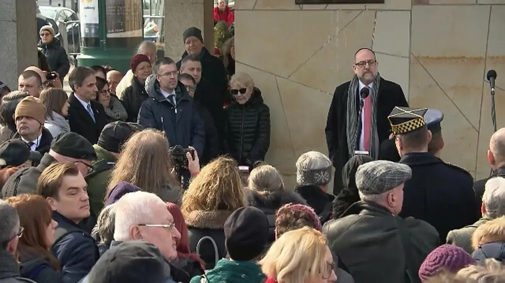 Schudrich do Żydów: nie powinniście się bać ani pakować