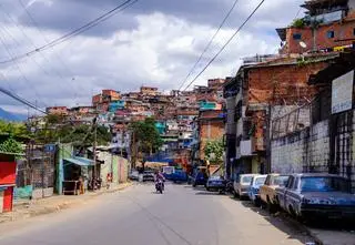 "Lewicowi przywódcy prawdopodobnie nieustannie oglądają się za siebie"