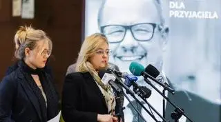 Na zdjęciu Magdalena Adamowicz, wdowa po Pawle Adamowiczu, oraz córka Antonina