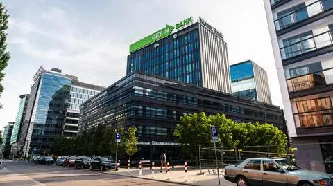 Getin Noble Bank - J2R shutterstock_2222276217_1