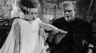 Elsa Lanchester i Boris Karloff w filmie "Narzeczona Frankensteina"