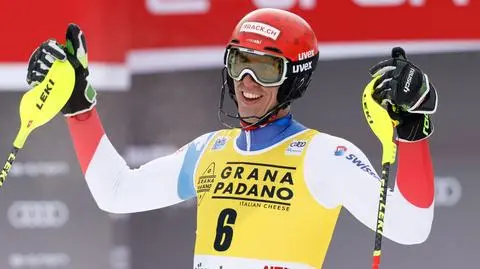 Zenhaeusern królem slalomu w Alta Badia. Polak zdyskwalifikowany