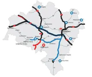 Drogi tworzące "sudecki igrek" na południe od Wrocławia są oznaczone na niebiesko