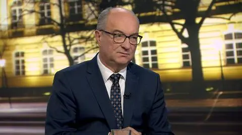 Czarzasty: Nikt nie będzie siłą wyprowadzał Macierewicza. Jeśli ma ochotę, niech sobie posiedzi