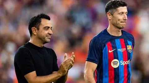 Emocjonujący dzień w Barcelonie. Media: Lewandowski płakał