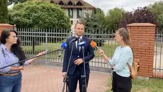 Poseł Krzysztof Truskolaski stwierdził, że premier nie może się zatrzymać tylko wtedy, gdy zagrożone jest jego życie i zdrowie 