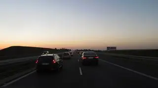 Sznur aut aż po horyzont