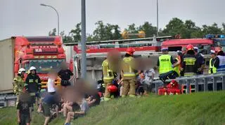 Dziesięć osób zostało poszkodowanych w wypadku na autostradzie A1 niedaleko Kutna