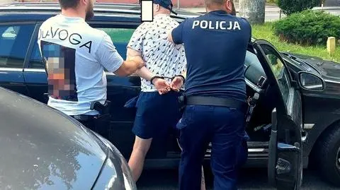 Zamaskowany wszedł z pistoletem do sklepu i obrabował kasę